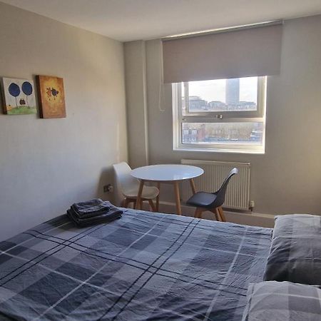 Beautiful 3-Bedroom Flat With Stunning Views London Exterior foto