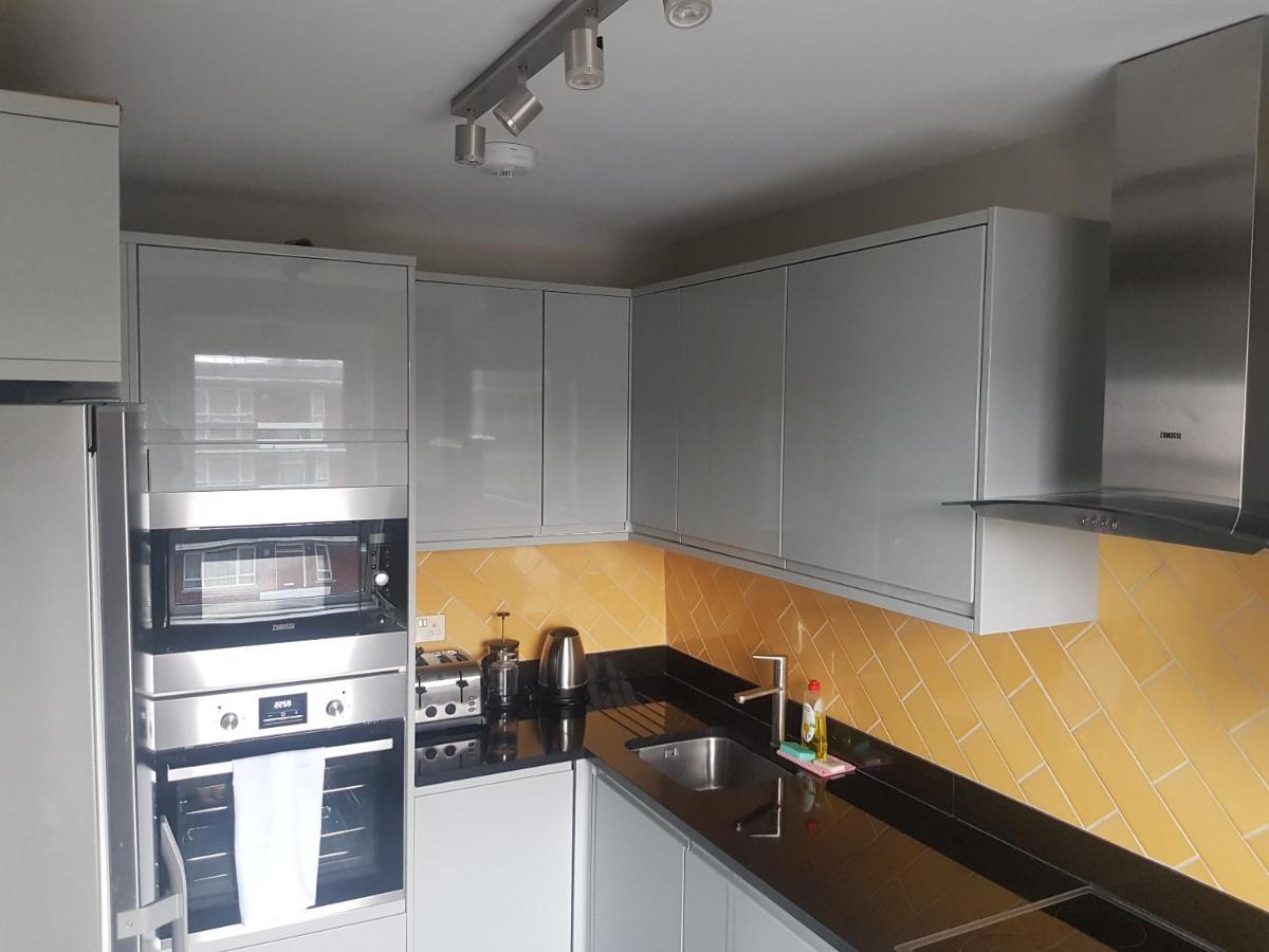 Beautiful 3-Bedroom Flat With Stunning Views London Exterior foto